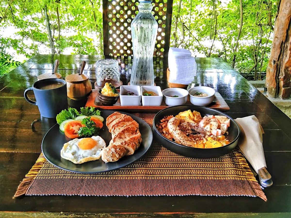Herbs Guest House And Restaurant Near The Sea (Adults Only) Guest house Moalboal