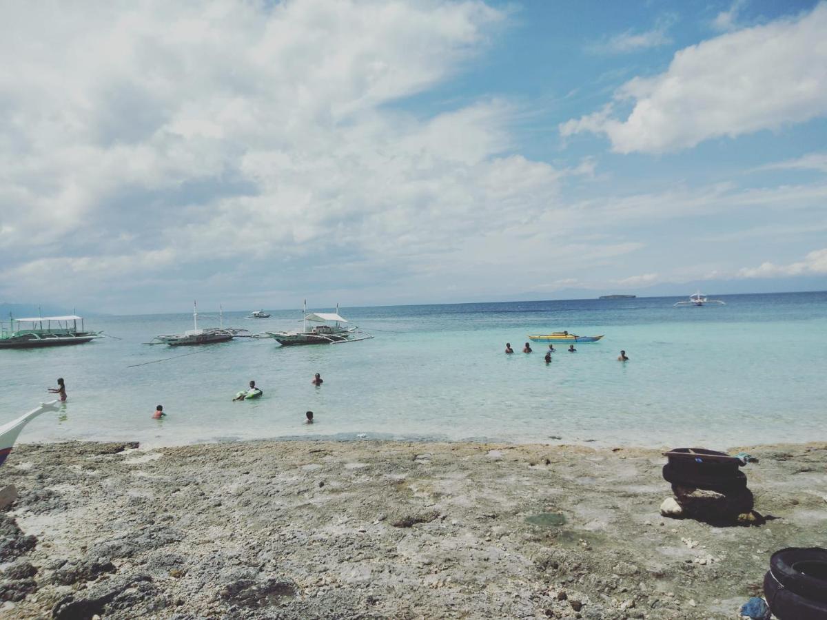 Titanic's Nipa Hut Moalboal
