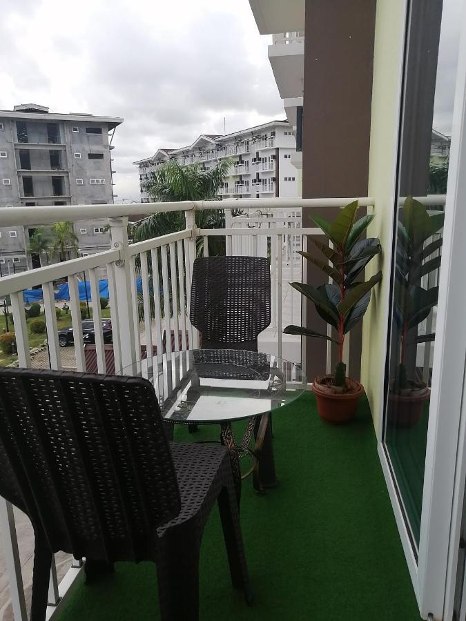 Azur Suites: Stylish Airport Retreat With Netflix And Luxe Pool Apartment *
