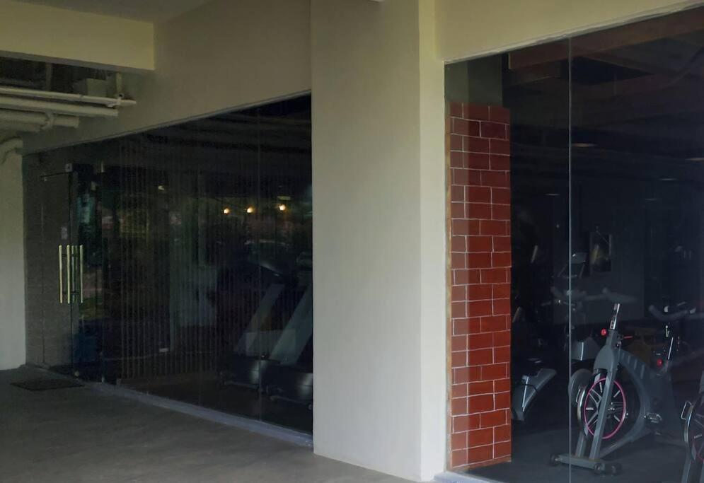 Apartment Budget Price Near It Park & Ayala, City