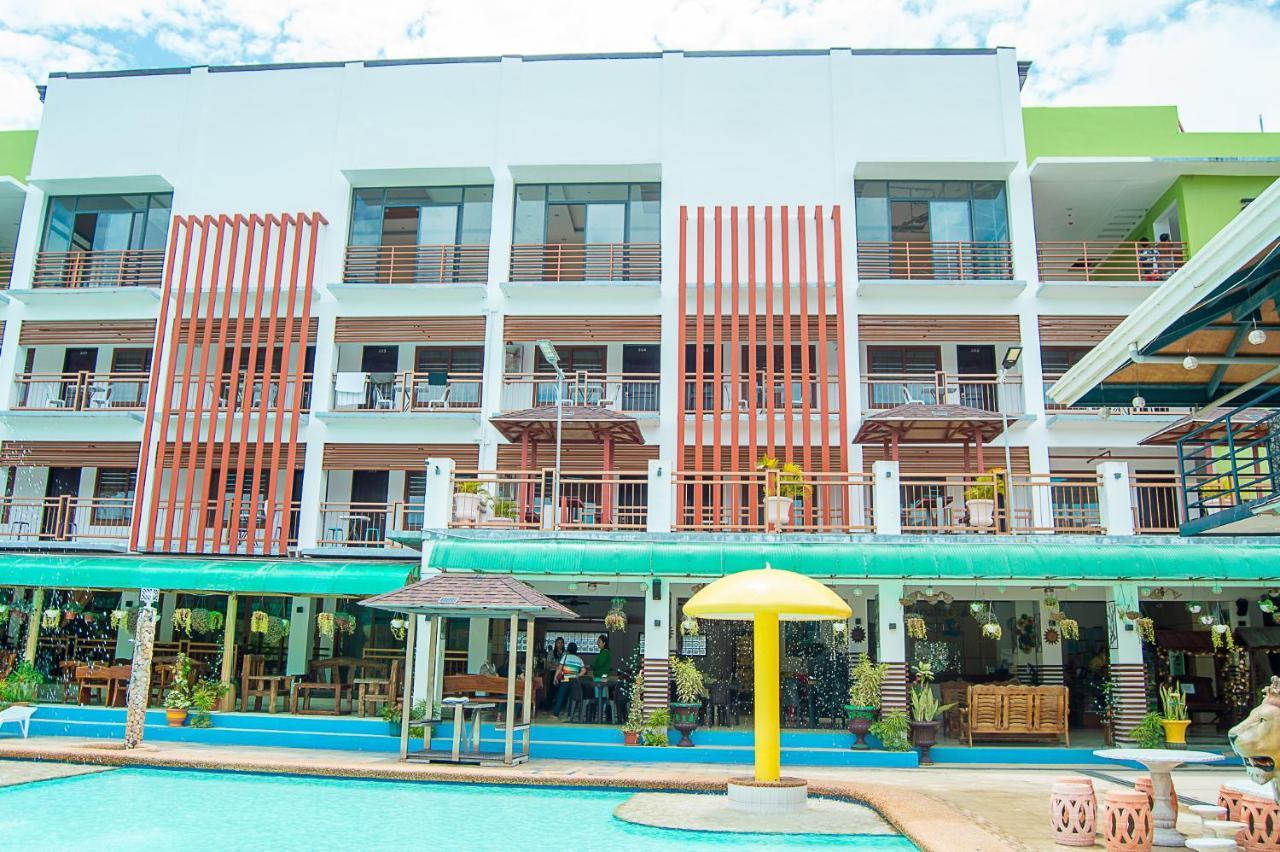 Tropics Hotel