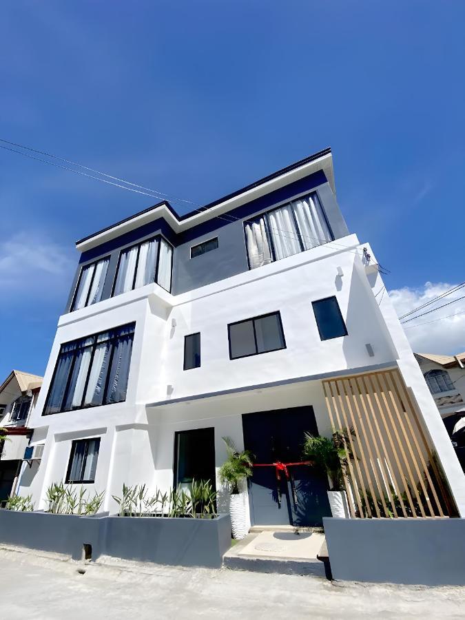 New Modern Near Airport & *