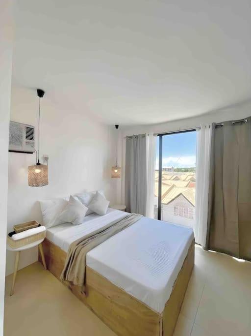 New Modern Near & Airport Apartment *