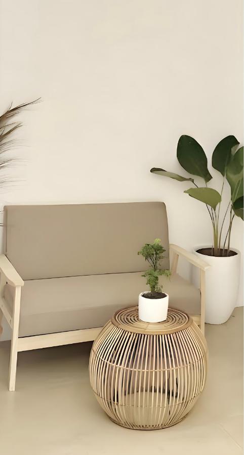 New Modern Near Airport, And Fast Wi-fi Apartment