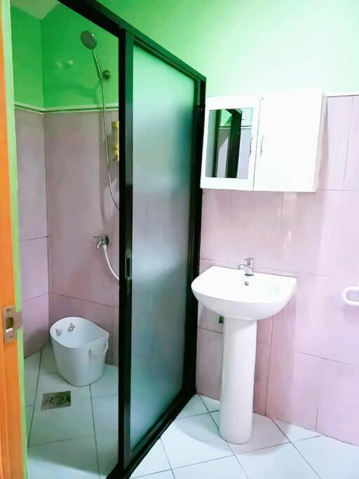Family Friendly Entire House 4 Minutes To Liloan