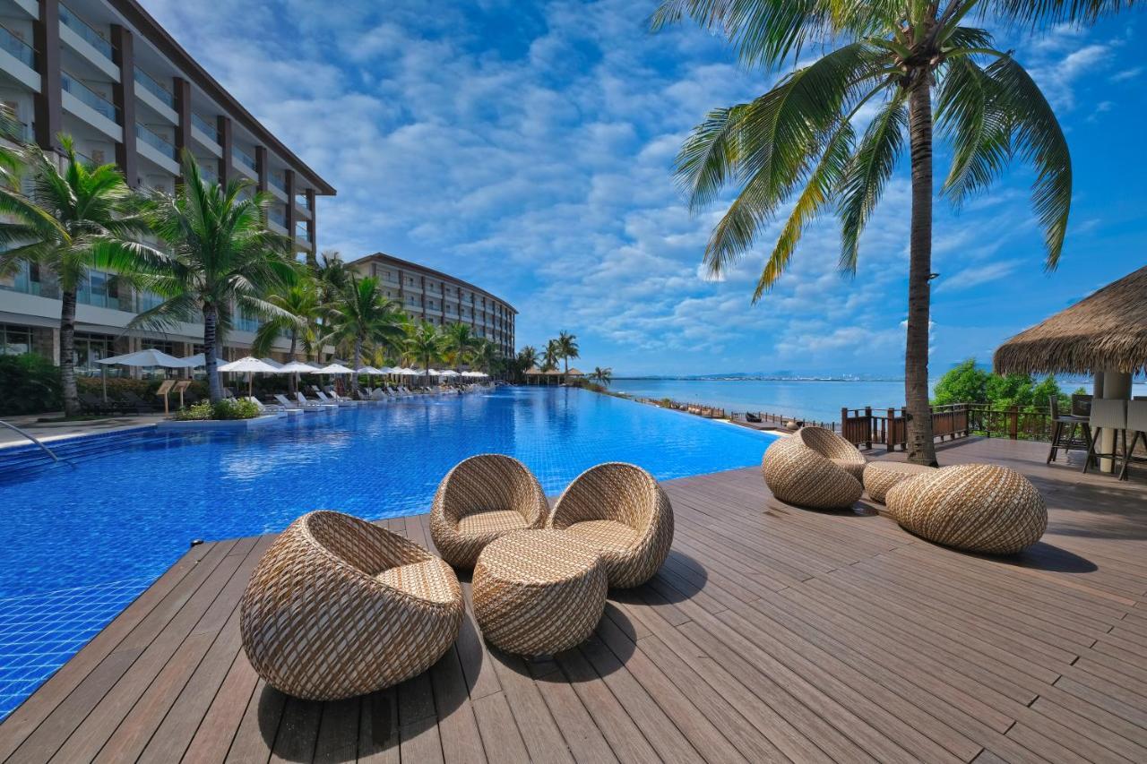 Dusit Thani Mactan Cebu Resort 5*