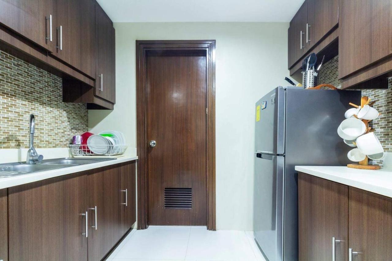 Apartment Padgett Place Unit 504 *