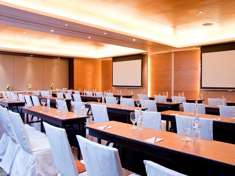 Quest & Conference Center Hotel