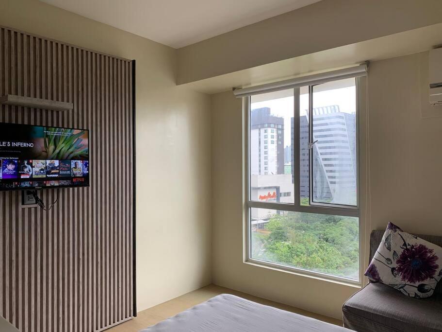 Comfy Avida W/ Pool Apartment