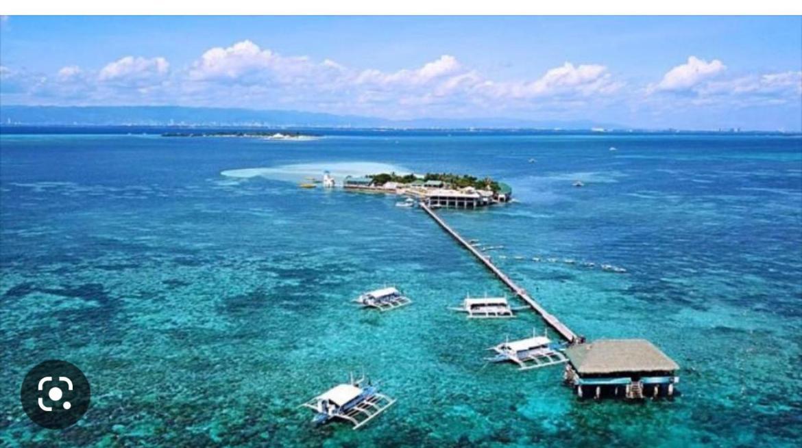 3 Bedrooms 2 Bathrooms Fully Furnished Unit Near Beach *