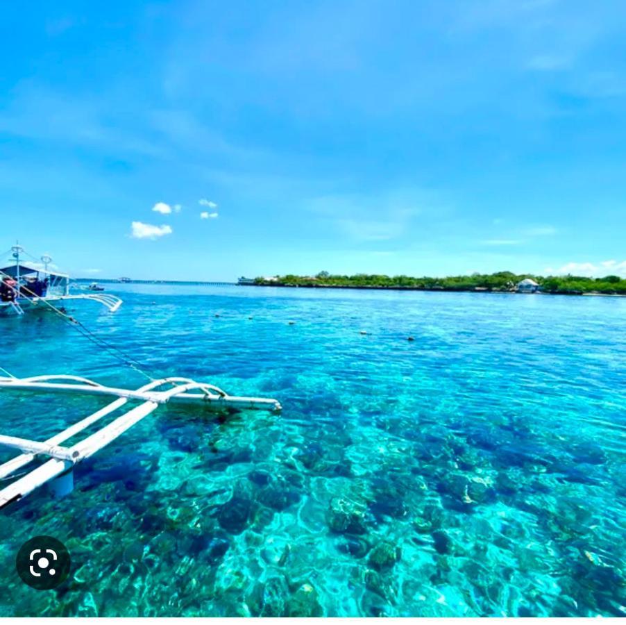 Apartment 3 Bedrooms 2 Bathrooms Fully Furnished Unit Near Beach Cebu