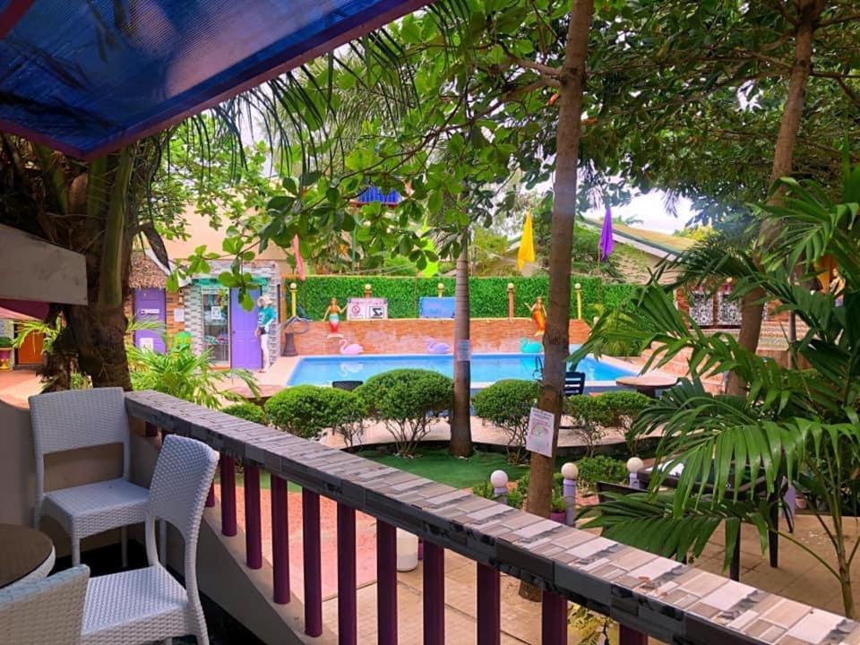 Romantic Place Hostel