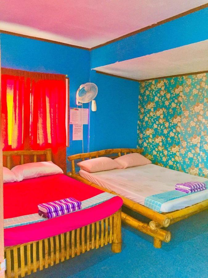 Romantic Place Hostel