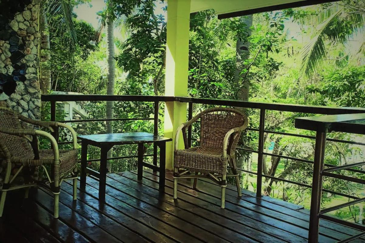 Hotel Zhang And Dive Center Opc 3*