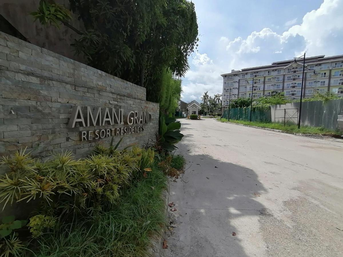 Azur Suites: Stylish Airport Retreat With Netflix & Luxe Pool Apartment