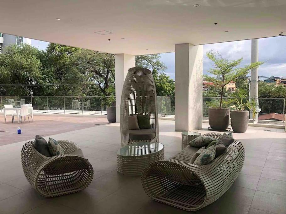 Sundance Residences, Your At The Heart Of The City!