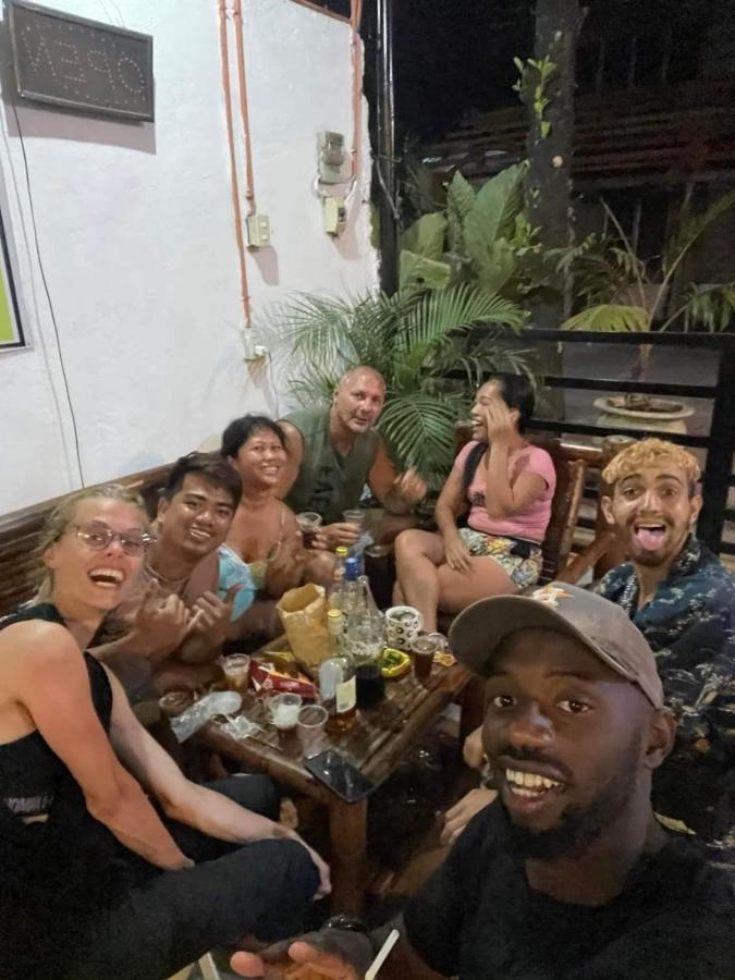 Cheri Backpackers * Moalboal