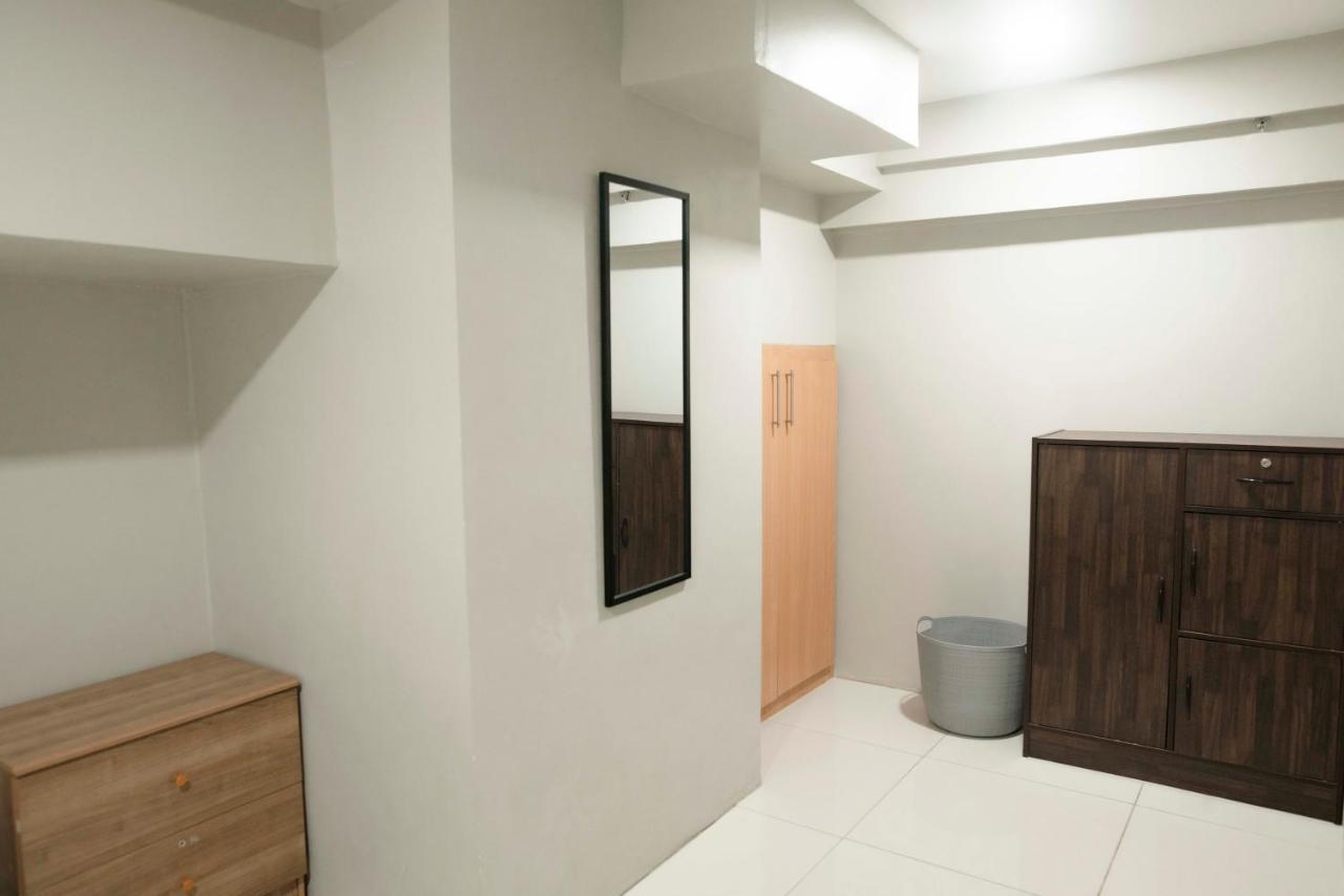 Apartment Renovated - Center - Pool Access - 2 A/cs *