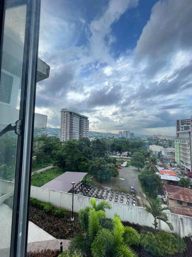 2br Unit In It Park Cebu