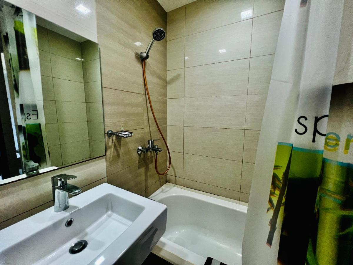 Apartment 1br Mactan New Town Free Pool 10 Min To The Beach Near Airport Ocean View Punta Engano (Mactan)
