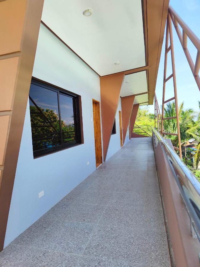 Rnek Boatel Commercial Space * Moalboal