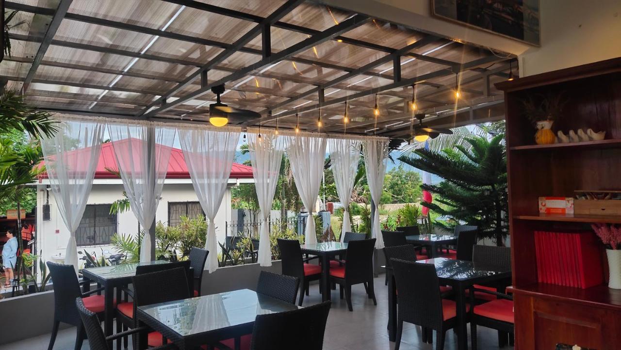 Garden Village 3* Moalboal