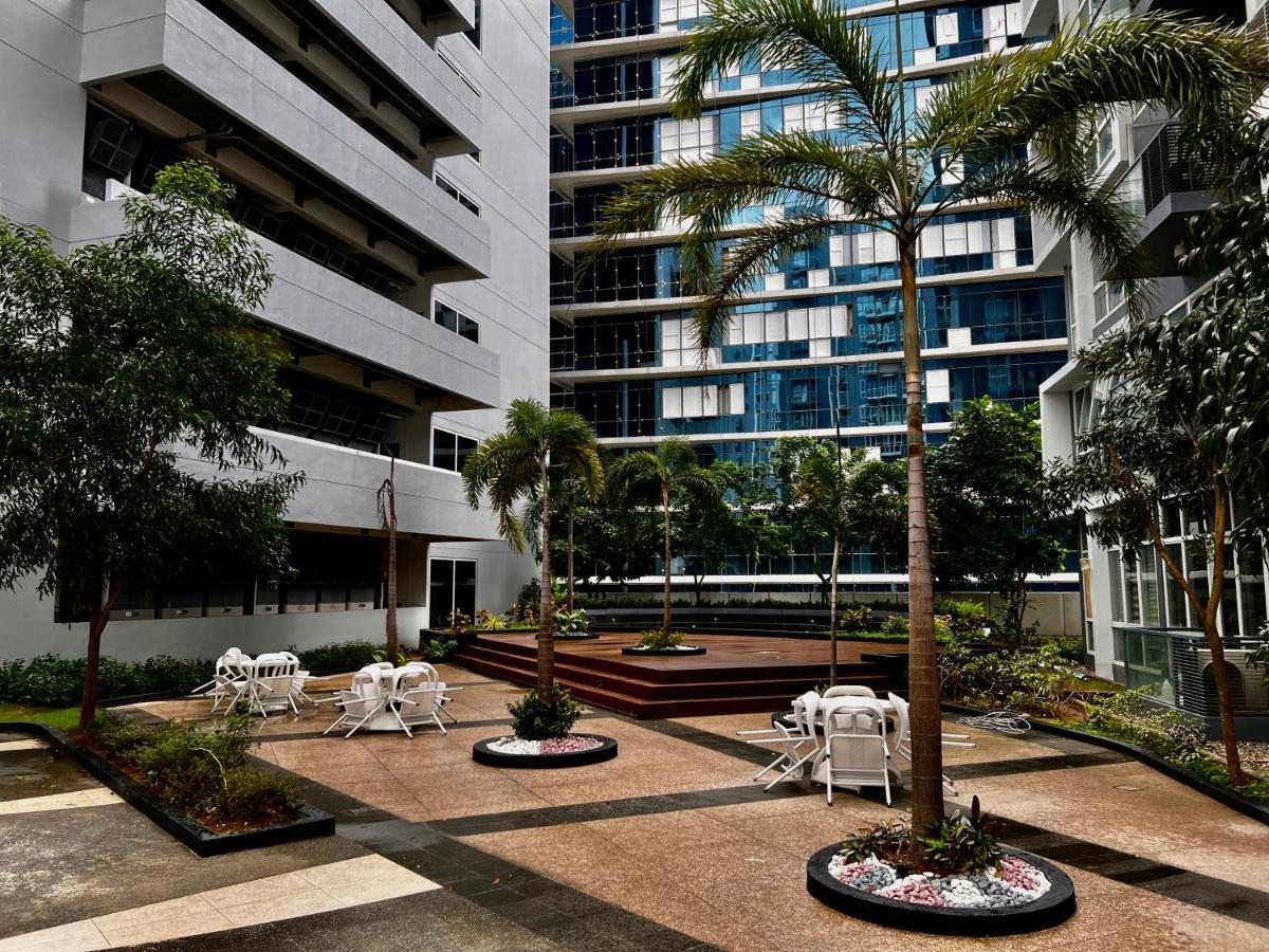 1br Mactan New Town Free Pool 10 Min To The Beach Near Airport Ocean View Punta Engano (Mactan)
