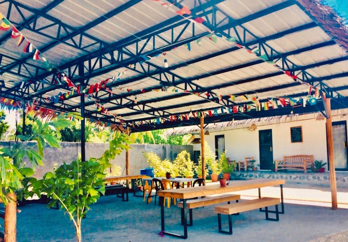 The Hangover Hostel Moalboal