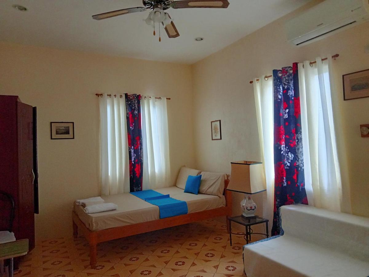 The Ivory Castle Apartment Pooc