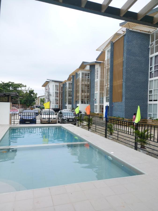 Fully Furnished Staycation - Neflix, Pool,can Cook Near Mactan Airport Apartment Lapu-Lapu City