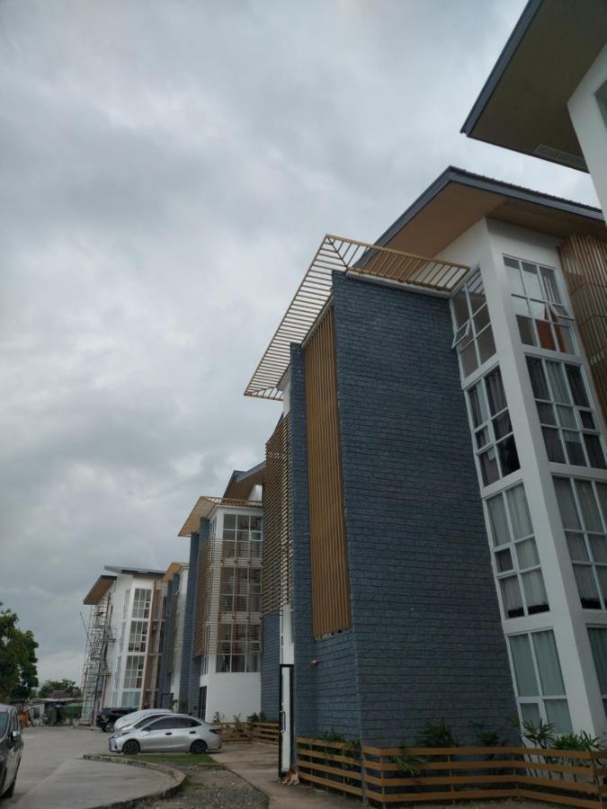 Apartment Fully Furnished Staycation - Neflix, Pool,can Cook Near Mactan Airport Lapu-Lapu City