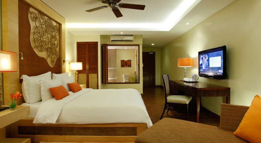 Resort Crimson And - Mactan Island, Cebu 5*