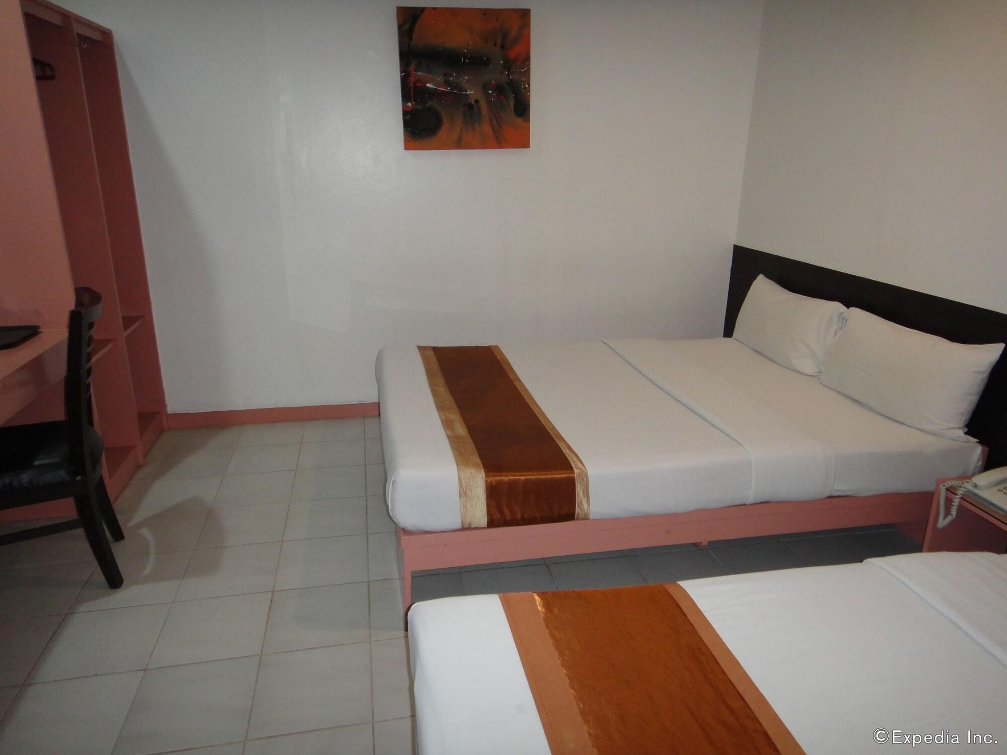 Pier Cuatro 2* Cebu