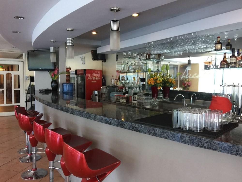 Golden Peak & Powered By Cocotel Hotel Cebu