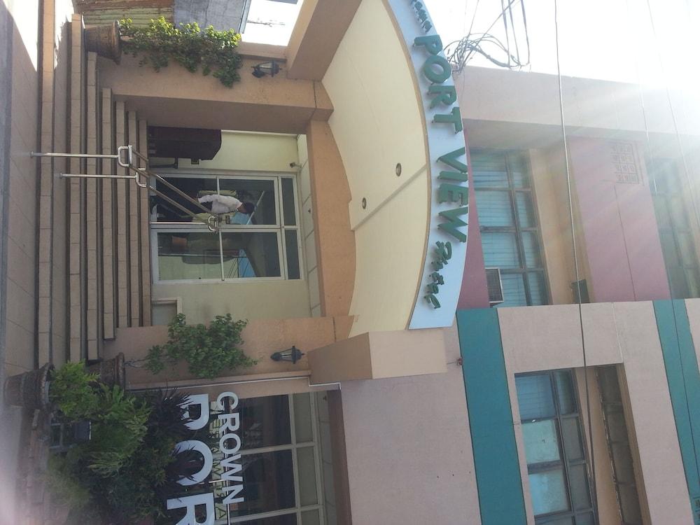 Crown Port View Hotel 2*