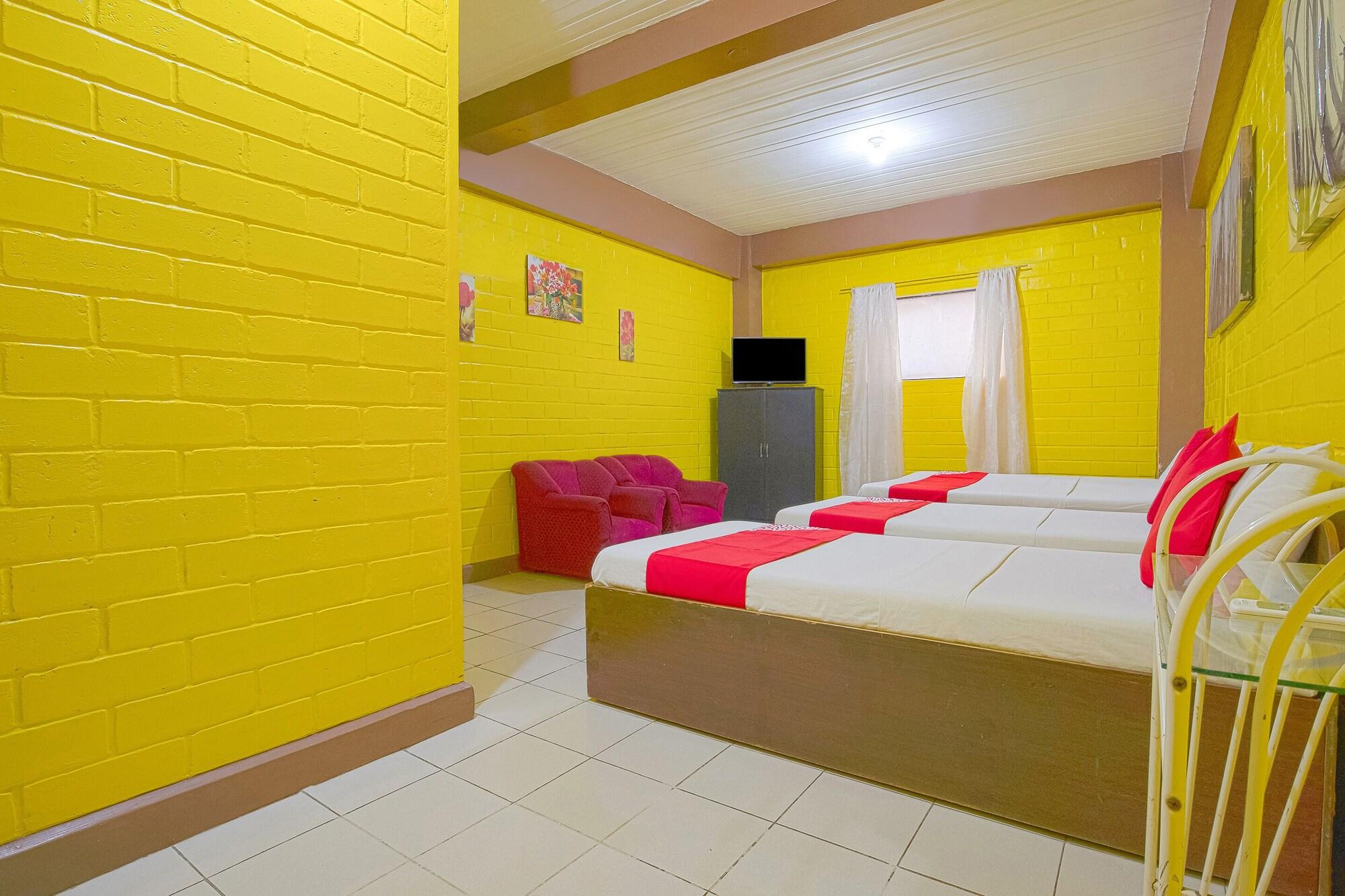 Reddoorz At La Maria And Tourist 3*
