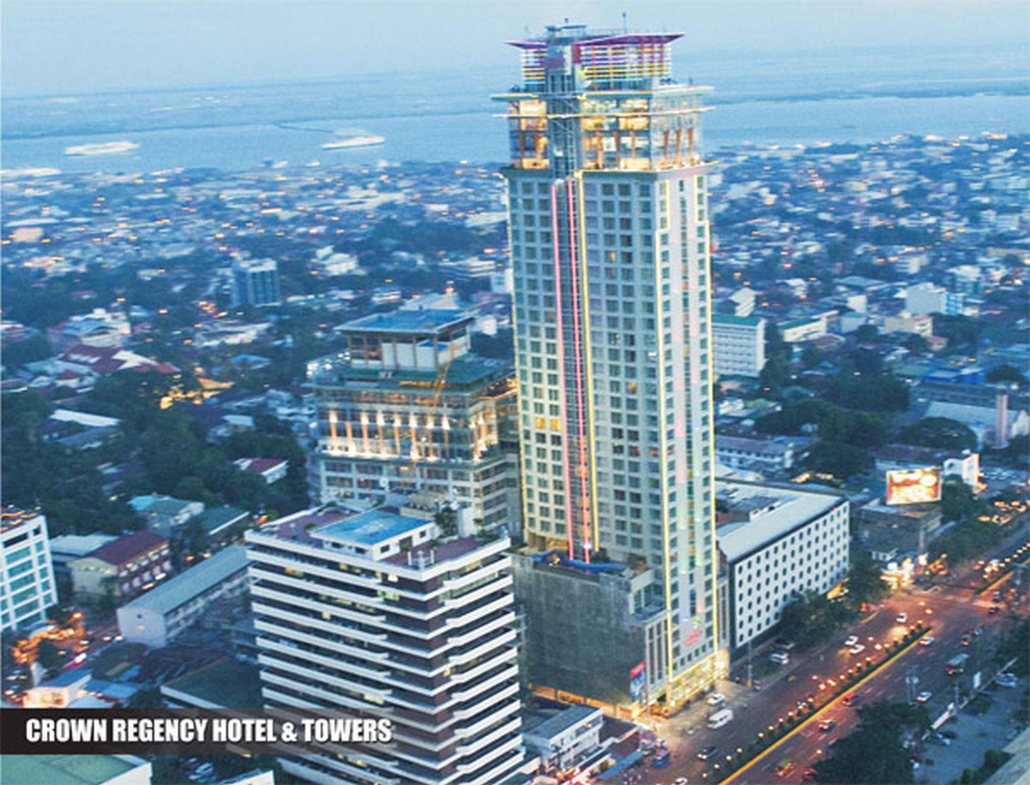 Hotel Crown Regency & Towers