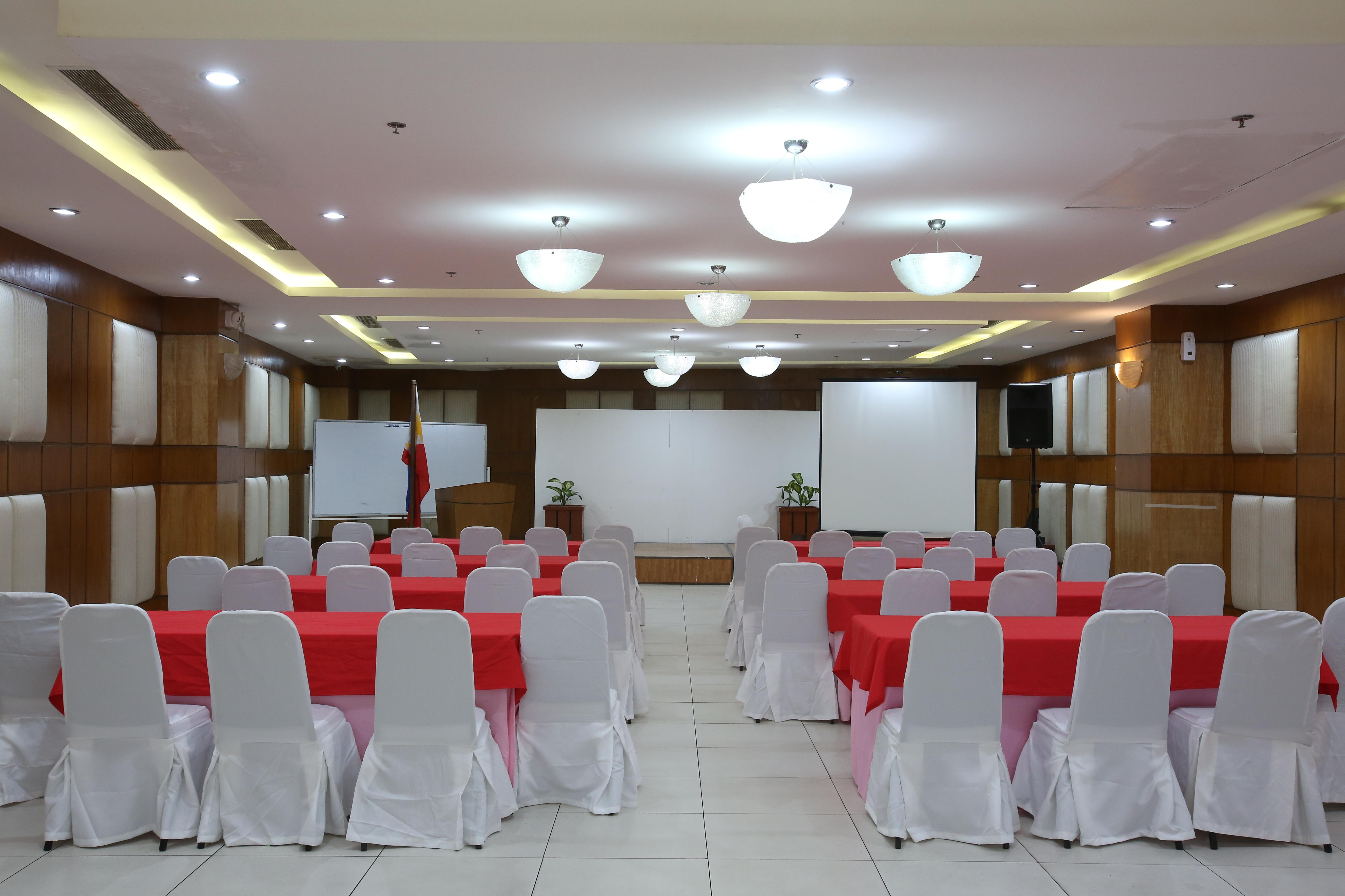 Crown Regency & Towers Hotel