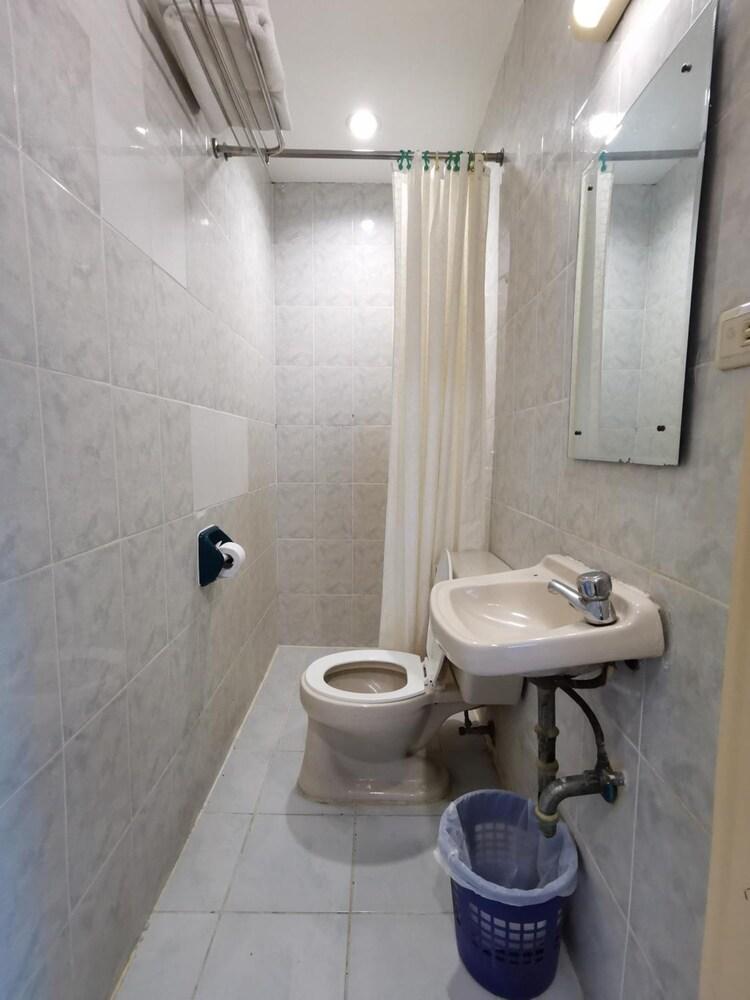 Hotel Metro Park -