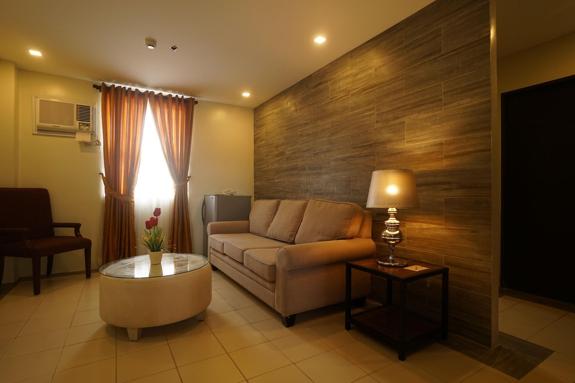 Uncle Tom's Powered By Cocotel Hotel 3*
