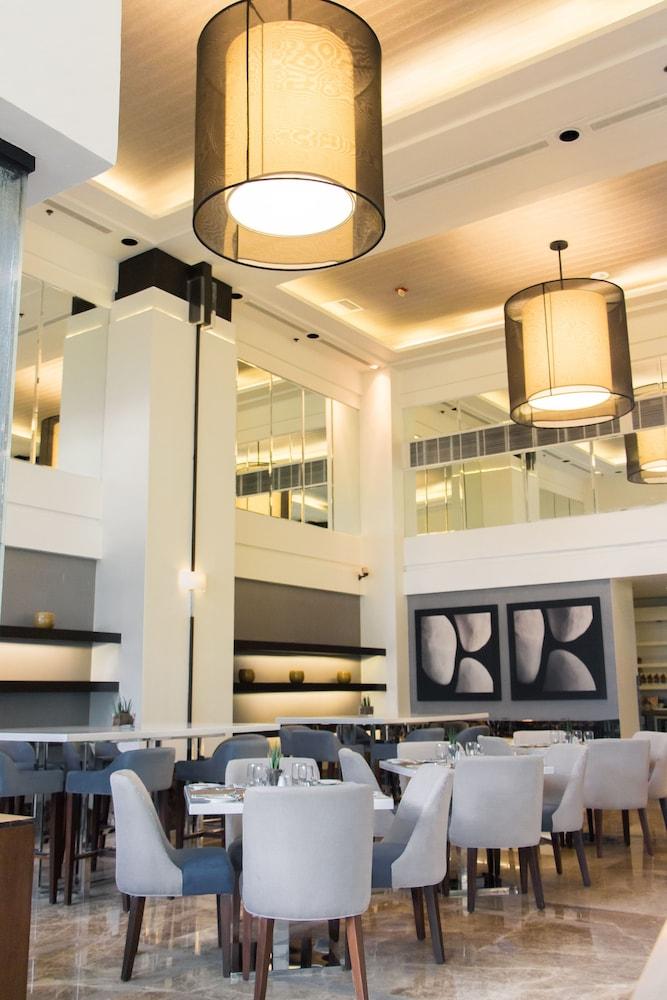 Seda Ayala Center Hotel