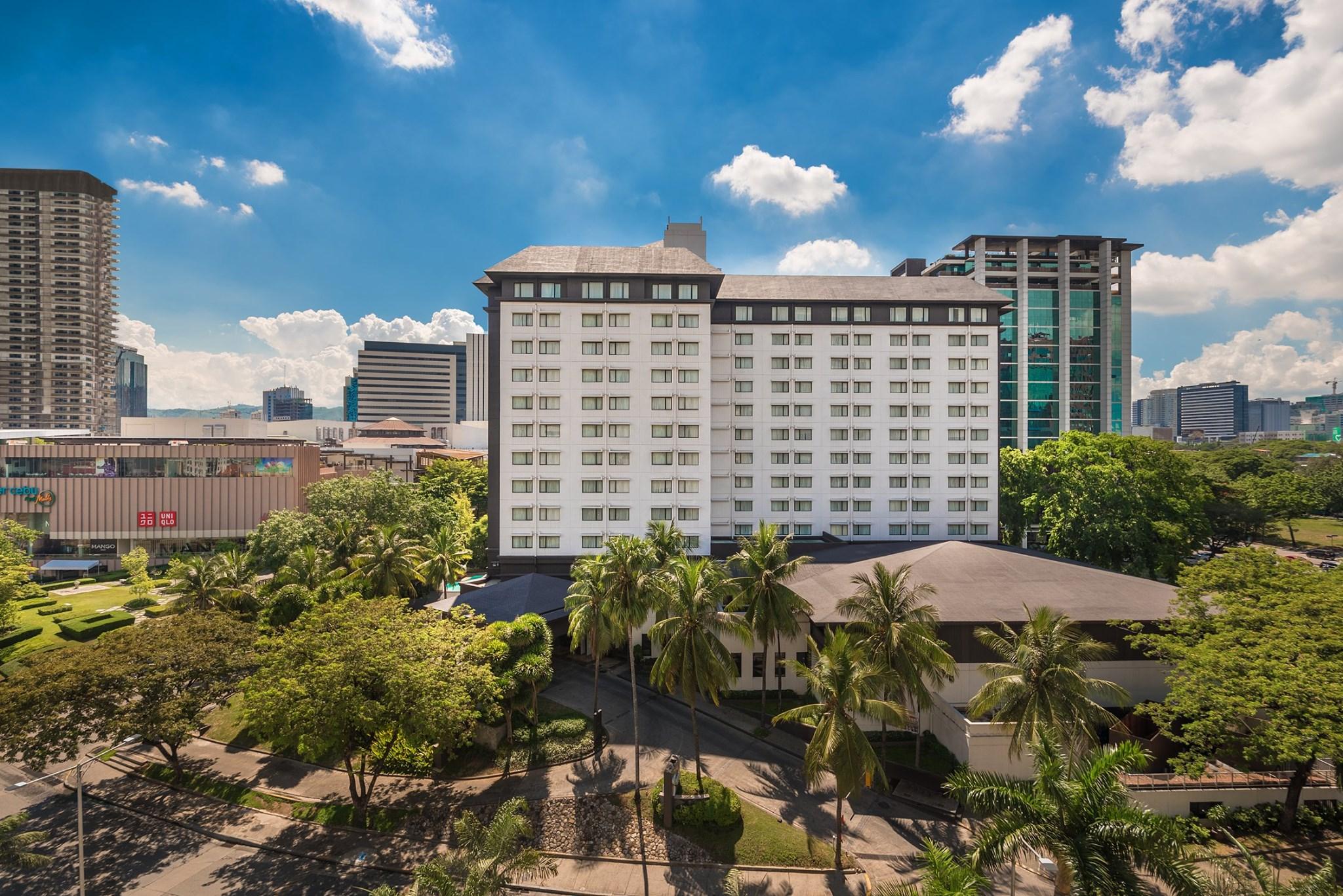 Hotel Seda Ayala Center 5*