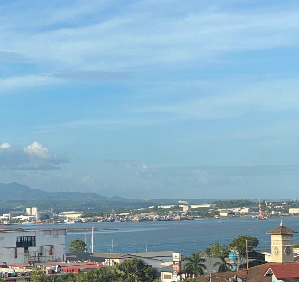 Seaview Amani Grand Residences 3-5mins From Airport Lapu-Lapu City
