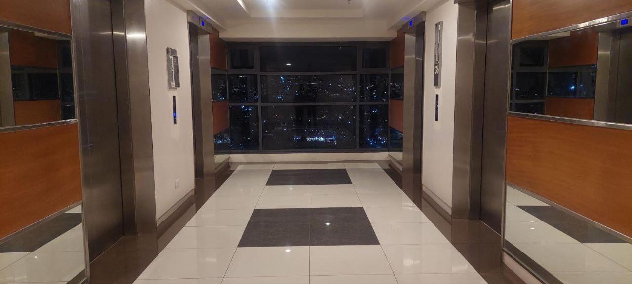 Apartment 1 Bedroom Rudrose At Horizons 101 Cebu, Cebu