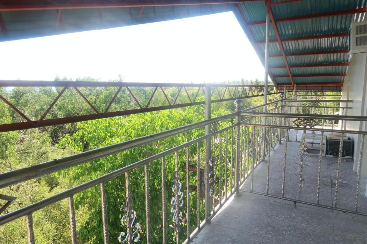 Hotel Seashore Garden Moalboal