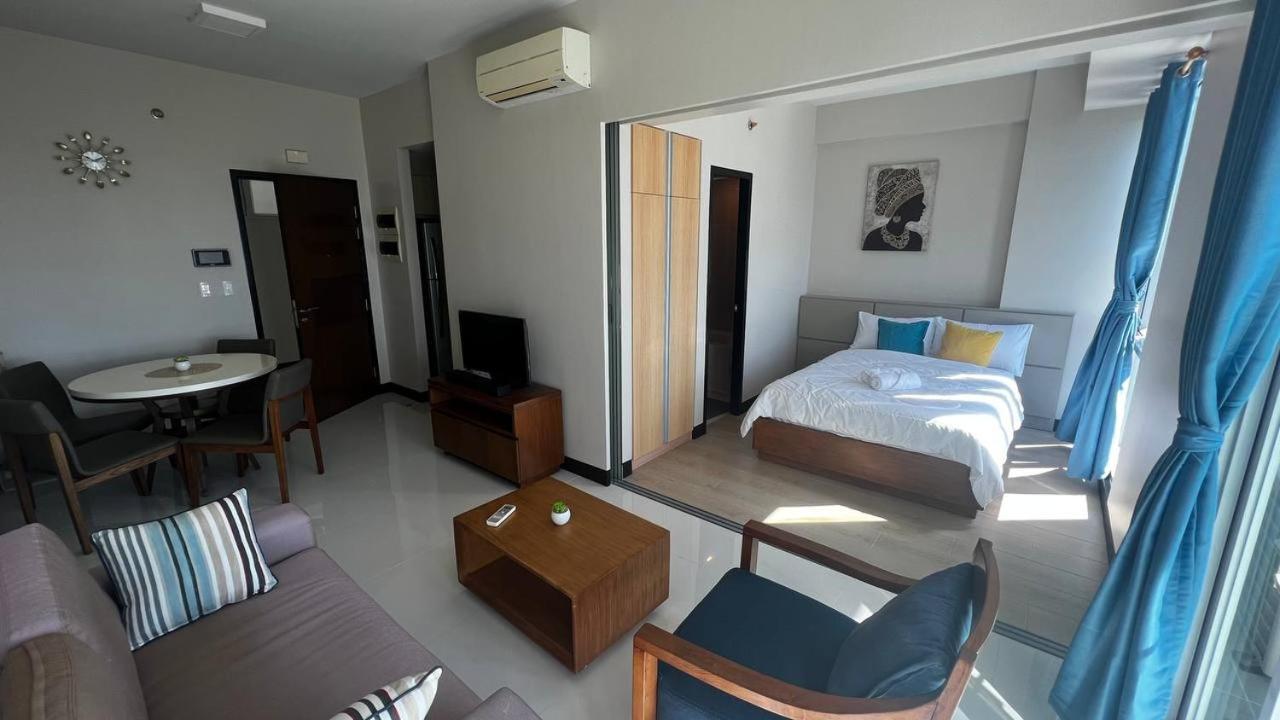 Aparthotel Mactan Airport View With Beach Condominuim
