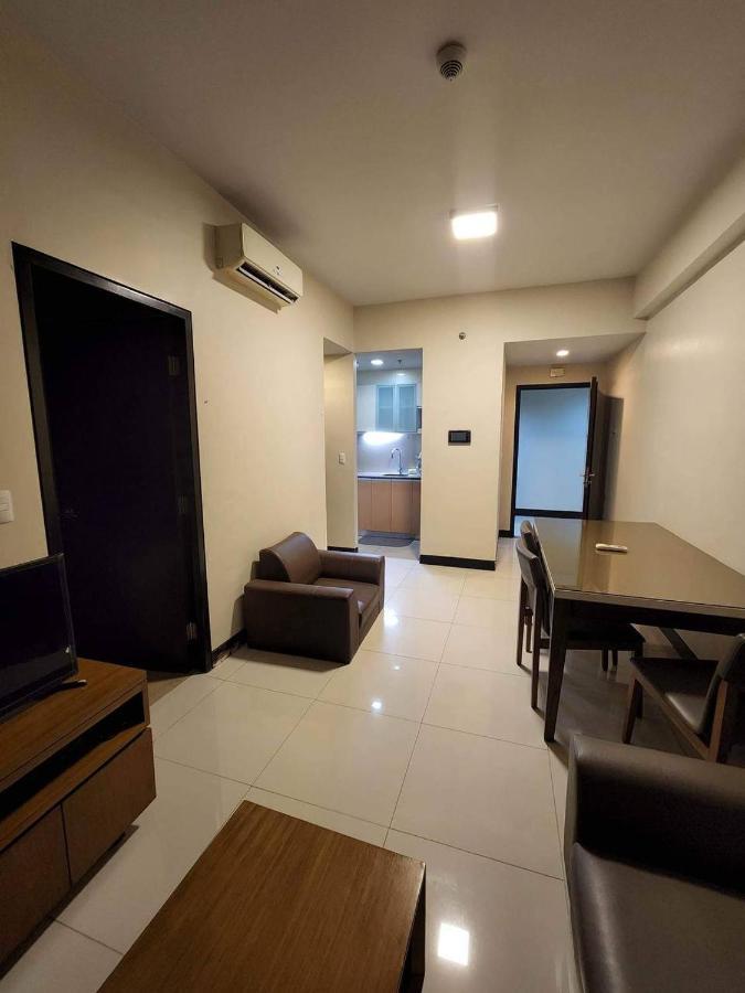 Aparthotel Mactan Airport View With Beach Condominuim