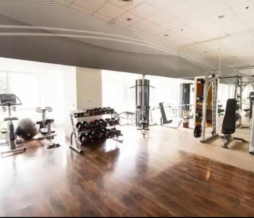 Aparthotel Calyx Residences, 18h *
