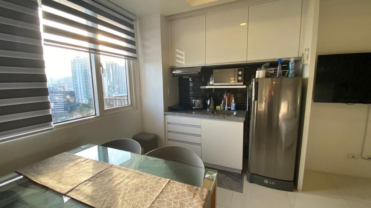 Aparthotel Calyx Residences 18i Cebu