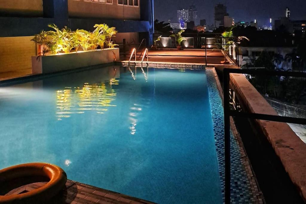 Staycation At Ethon's Apartamento *